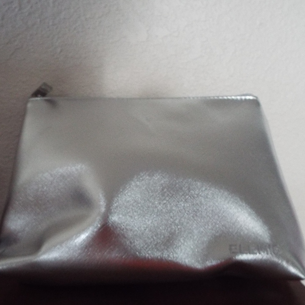 Makeup bag with zipper, add to your bundle